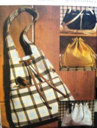 7703 Vogue 4 DRAWSTRING BAGS WITH INSIDE POCKETS PATTERN Uncut
